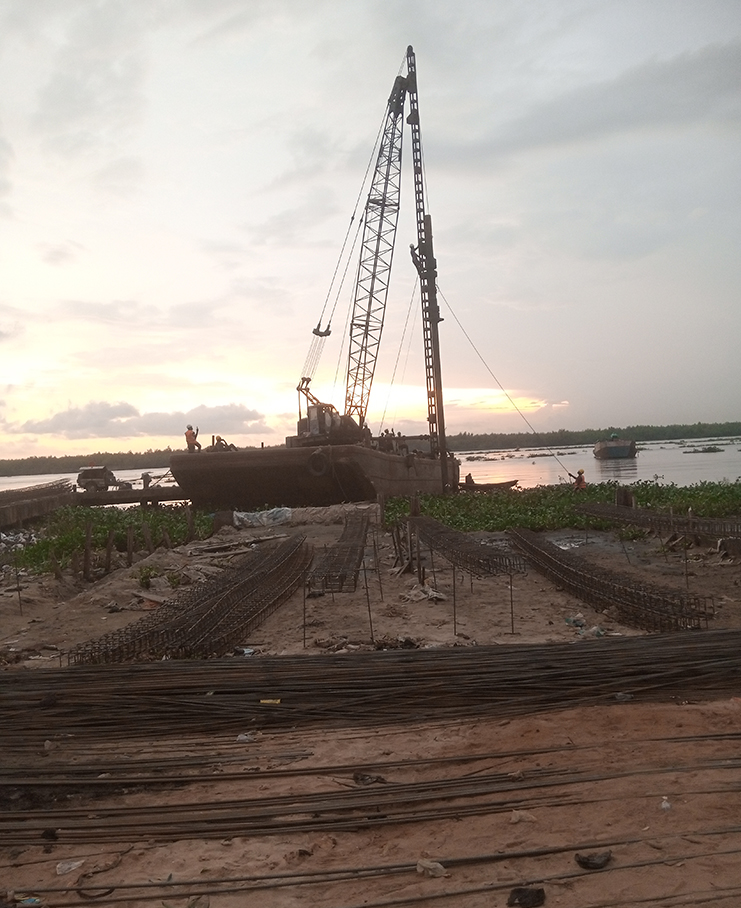 Piling-works-for-terminal-development-at-Muwo,Ojo,Lagos-State